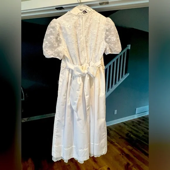 Girls white first communion/event dress - Picture 2 of 4
